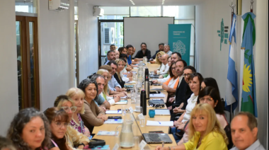 La Provincia retoma las paritarias con docentes y estatales