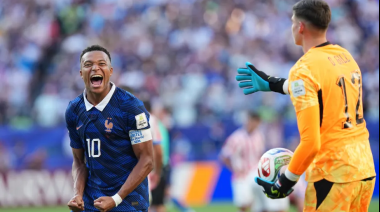Mbappé le negó el saludo a Gill y criticó a Paraguay: "No querían jugar al fútbol"