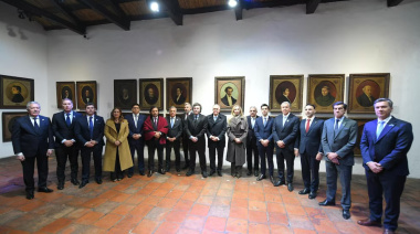 Milei encabezó en Tucumán la vigilia del 9 de Julio con 13 gobernadores