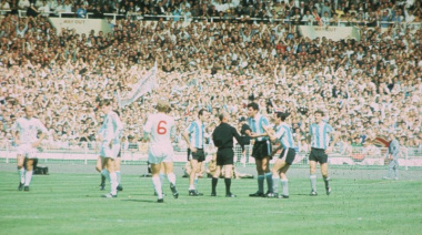 La histórica expulsión de Antonio Rattín ante Inglaterra que dio origen a las tarjetas amarilla y roja