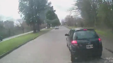 Berisso: el video del fuerte choque entre un micro de la Línea 202 y un Ford Ka