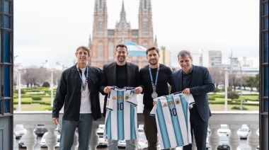 La Municipalidad reconoció a dos platenses que integran el cuerpo técnico de la Selección Argentina