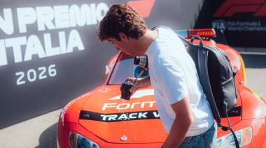 Mate, pero no el de Cars: Colapinto tuvo un insólito percance con Rayo McQueen en Monza