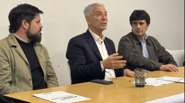 Julio Alak cerró el Foro Universitario de ADULP con críticas a Milei y un mensaje a 2027