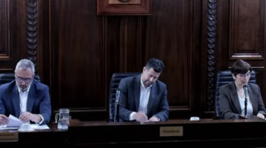 La guerra abierta entre taxistas y choferes de aplicaciones monopolizó el Deliberante: definirá Alak