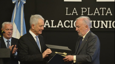 Alak distinguió al director de la Real Academia Española en La Plata