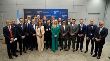 Los gobernadores peronistas que viajaron con Milei a Argentina Week París