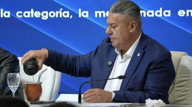 Tapia felicitó a Estudiantes por la Libertadores, pero marcó una diferencia con Riquelme