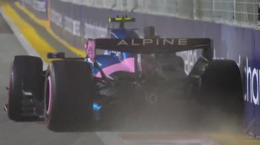 Colapinto y un sábado difícil en Singapur: abandono en la Sprint y toque al muro en Q2
