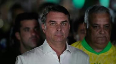 Investigan si Flávio Bolsonaro intentó viajar a Estados Unidos desde Argentina