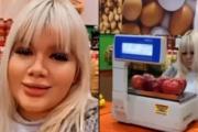 (VIDEO) More Rial se mostró trabajando en una verdulería