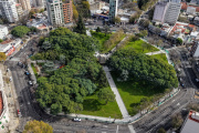 Inauguraron la renovada Plaza Rocha: estas son todas las modificaciones