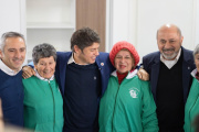 Ensenada: Kicillof junto a Secco presentaron el Programa "Mayores Bonaerenses"