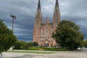 Alerta por tormentas en La Plata: establecen nivel amarillo para esta noche y la madrugada del miércoles