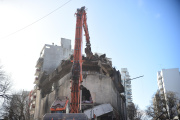La Plata: los trabajos por la demolición del edificio incendiado podrían extenderse por tres semanas