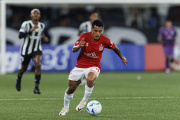 CSKA Moscú prepara una oferta millonaria por Tiago Palacios y Estudiantes ya piensa en su reemplazo
