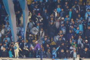 Ocho horas encerrados: el calvario de los hinchas de Racing en Montevideo