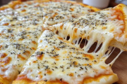 Descuentos imperdibles: llega a La Plata la Noche de la Pizza y la Empanada