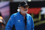 Briatore definió la pelea por la segunda butaca de Alpine en 2026