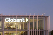 Globant intenta recomponerse tras un desplome histórico en Wall Street