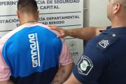 Policía de Buenos Aires allana taller mecánico y recupera moto Honda XR 250 robada