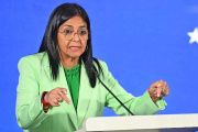 Delcy Rodríguez afirma que no hay datos sobre Maduro y exige prueba de vida a EE.UU.