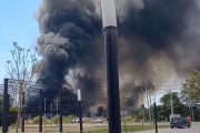 Un incendio en una cantera de Zona Norte generó alarma entre vecinos de La Plata