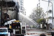 Citan a indagatoria a Roxana Aloise por el voraz incendio del depósito en diagonal 77