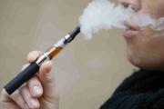 El Gobierno regula y habilita la venta de vapeadores con controles y restricciones