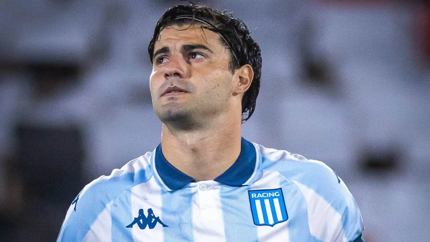 El gesto de Santiago Sosa con un nene de Estudiantes tras la eliminación del Pincha