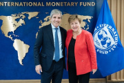Respira Milei: el FMI aprobó la segunda revisión del acuerdo con Argentina