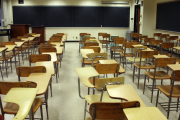 ADULP aceptó la oferta salarial y los docentes de la UNLP cobrarán un aumento del 21,33%