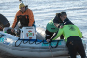 Hallaron pertenencias que serían de los pescadores desaparecidos y reorientan la búsqueda en el Río de la Plata