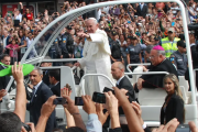 Enrique Cangas presentará La Plata la muestra fotográfica sobre el legado de Francisco