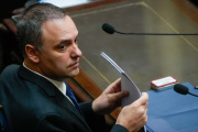 Horas claves: Adorni prepara su salida del Gobierno y lo reemplazaría Santilli
