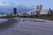 La ola polar dejó una postal histórica: volvió a nevar en Mar del Plata después de 35 años