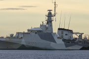 Un buque de guerra británico cruzó aguas argentinas sin autorización y desató la polémica