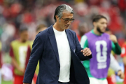 El DT de Suiza desafió a la Selección argentina: "No es invencible"