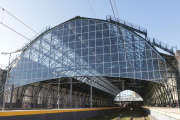 La Plata avanza con el proyecto para unificar trenes y micros en una estación