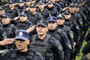 La Provincia anunció un aumento salarial del 7% para las fuerzas de seguridad