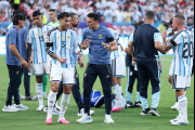 Scaloni define el once de Argentina: las dudas para enfrentar a Inglaterra en semifinales