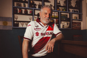 Torino presentó una camiseta inspirada en River Plate para celebrar su "eterna amistad"