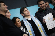 Kicillof celebró la visita del Papa León XIV: “Su mensaje es muy necesario en estos tiempos de crueldad”