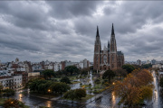La Plata arranca el lunes con frío y nubes: lo que cambia a la noche