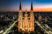 Mundial de Catedrales: La Plata eliminó al Duomo de Milán y está en semifinales