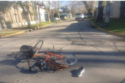 City Bell: una mujer murió tras chocar en bicicleta con una Renault Captur