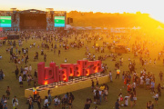 Lollapalooza Argentina 2027: Travis Scott, TINI, Charli XCX y The Killers encabezan el line-up