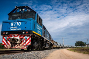 El Gobierno de Milei avanza con nuevas privatizaciones: qué pasará con Intercargo, las termoeléctricas y los trenes