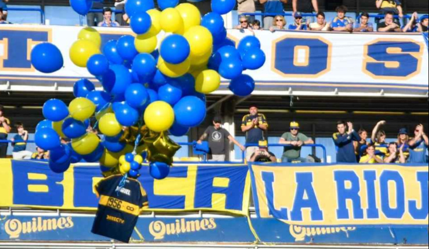 Boca Juniors: la camiseta que homenajearon a Russo apareció en Uruguay