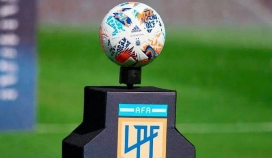 La Liga Profesional suspende la fecha 9 en respaldo a la AFA tras la denuncia de ARCA